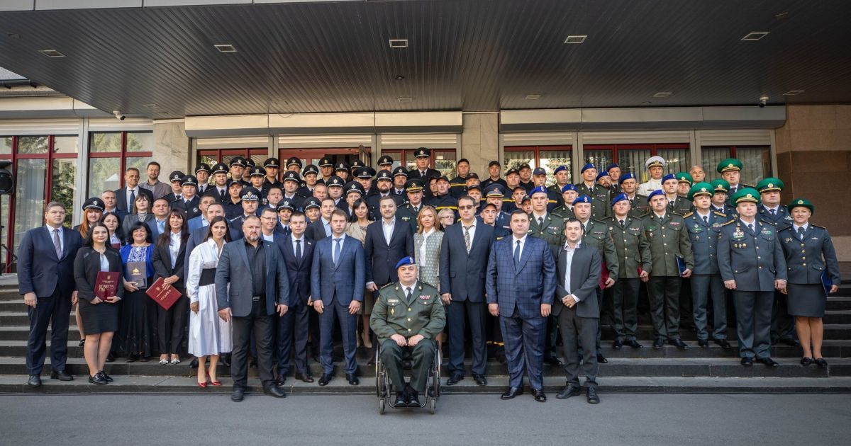 Монастирський вручив нагороди працівникам МВС_5 / © МВС