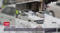 Новини України: у Львові снігова лавина пошкодила автомобіль