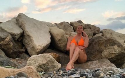 Неугомонная Волочкова позировала с мылом в форме мужского достоинства
