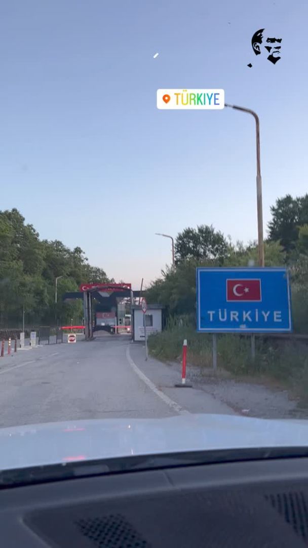 Бывший муж Ани Лорак с женой уехали в Турцию / © instagram.com/muratnalca