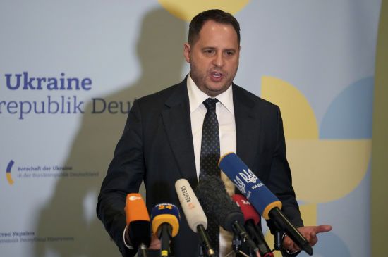 "Санкції мають бути агресивнішими" - Єрмак