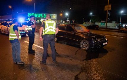 У Києві водій збив дівчину на переході і втік з місця трагедії