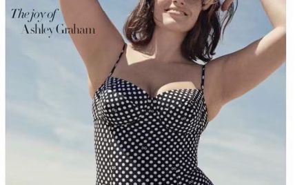 В ретро-купальниках и с красной помадой: модель plus-size Эшли Грэм снялась для глянца