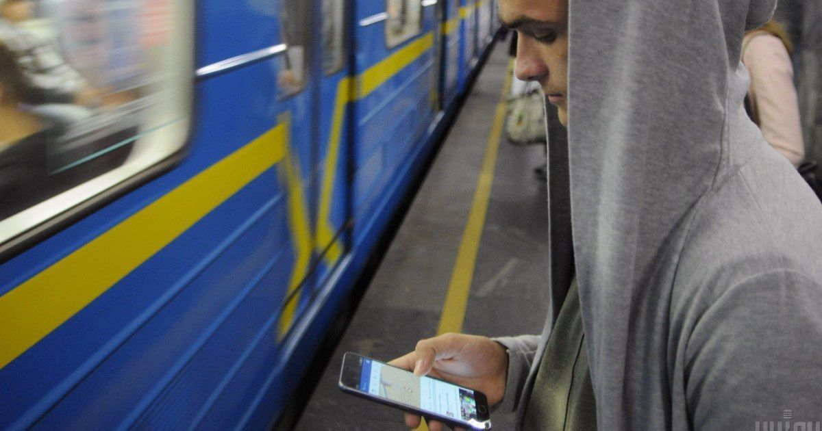 В КГГА рассказали, на каких станциях столичного метро в первую очередь и когда появится 4G