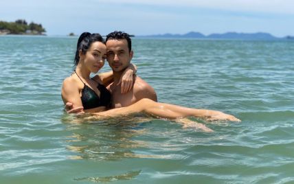 Влюбленные Екатерина Кухар и Александр Стоянов растрогали чувственным танцем в воде