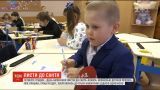 Игрушки, одежда и деньги: украинские дети написали письма Санте и святому Николаю
