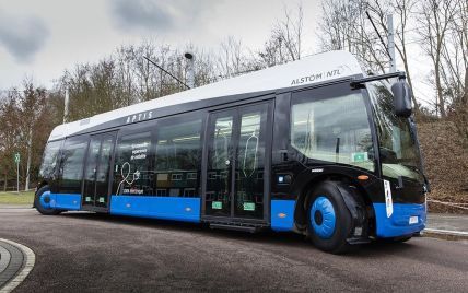 Французы представили инновационный автобус Aptis