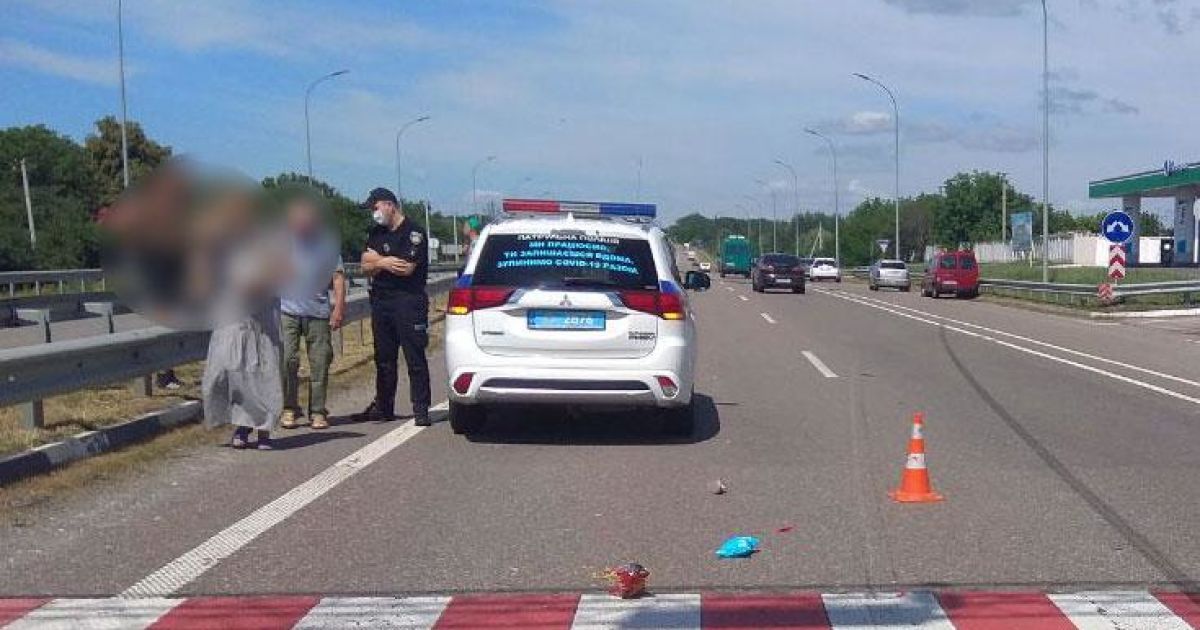 "Ребенок лежит, водителя бьют, мама кричит": под Полтавой на зебре авто сбило 4-летнего ребенка