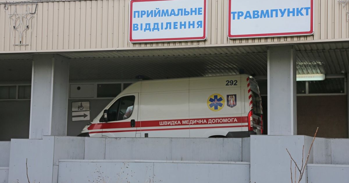 Во Львове в лифтовую шахту упал строитель