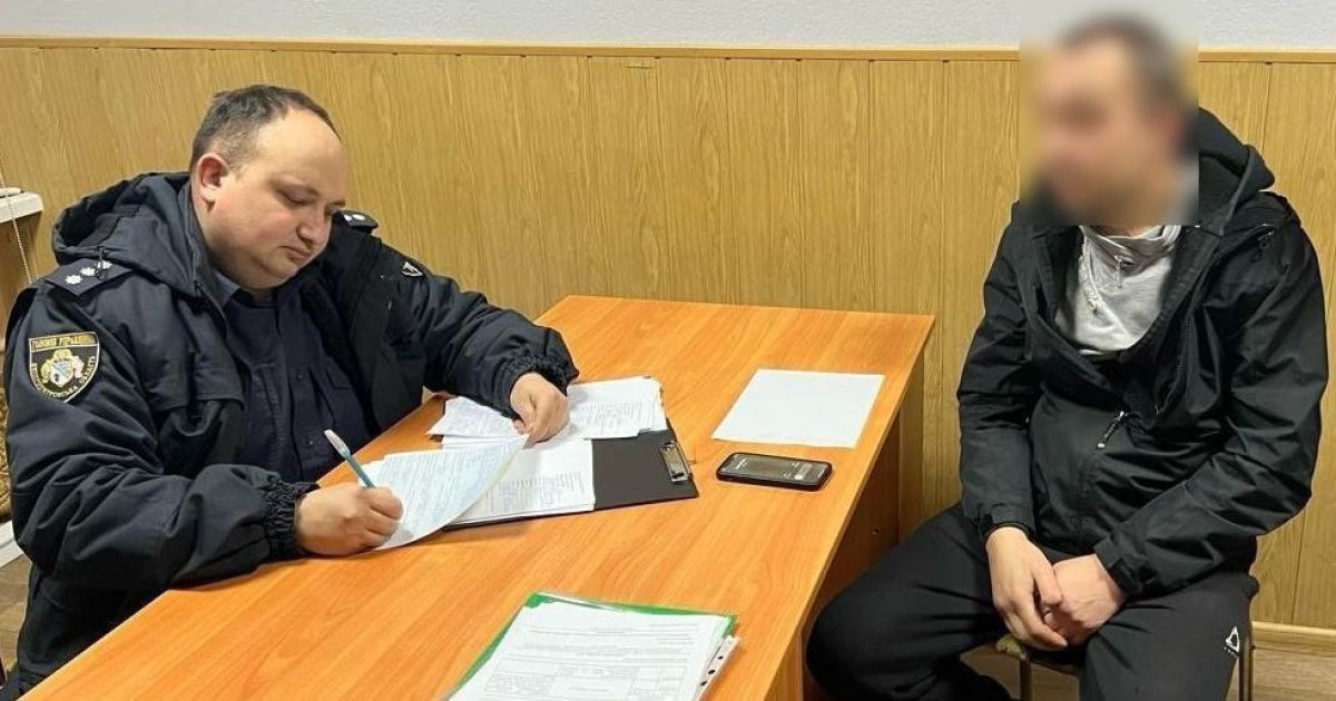 Батько одного з дітей, які понівечили могилу українського воїна
