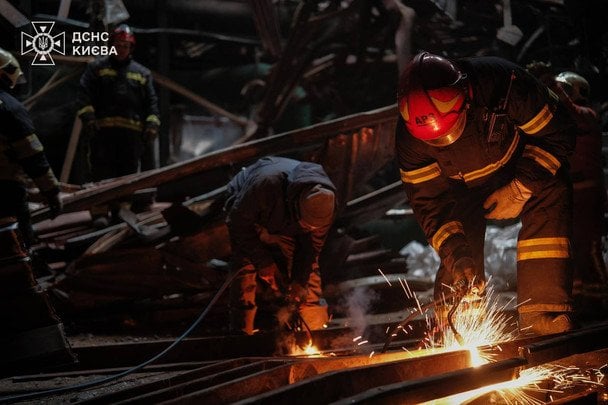 У Києві працює близько 600 рятувальників / © Ігор Клименко