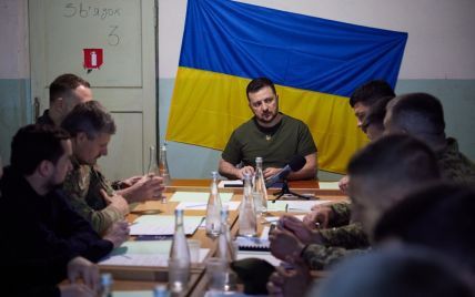 Зеленский на фронте: глава государства посетил передовые позиции украинских военных в Николаевской области (видео, фото)