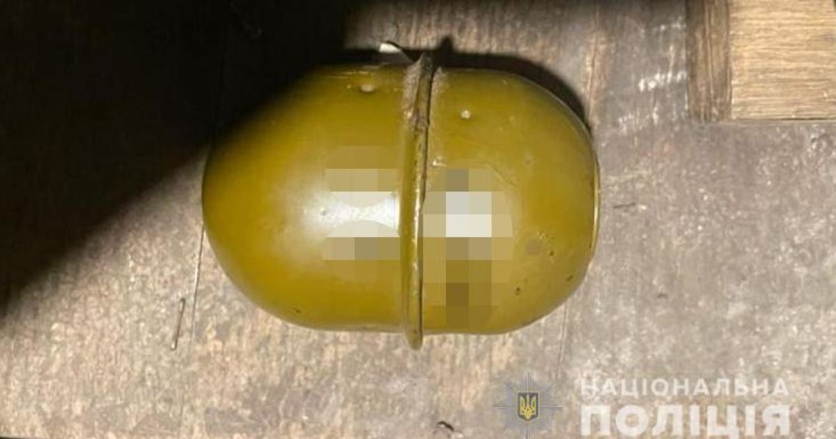 У Києві чоловік через ревнощі кинув гранату у знайому та її товариша (фото, відео)