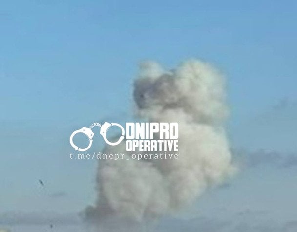 Після вибуху в одному з районів міста видно задимлення, передають місцеві жителі / Фото: Дніпро Оперативний