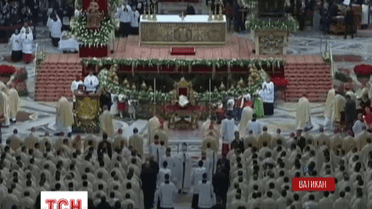 Християни, які живуть за григоріанським календарем, святкують сьогодні Різдво