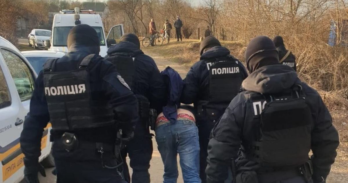 Чоловік погрожував дружині бойовою гранатою у Львівській області: поліція розгорнула спецоперацію