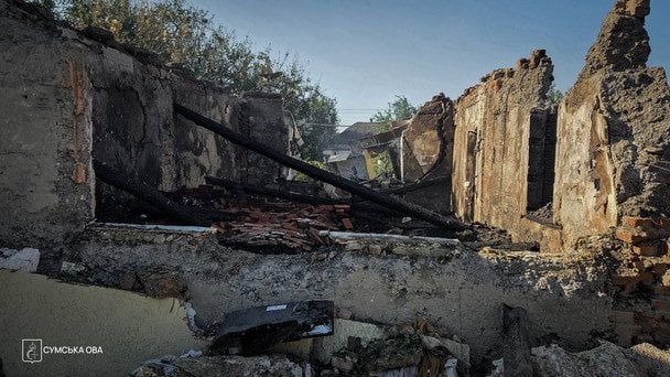 Руйнування в Сумах після атаки у ніч проти 17 серпня / © Сумська ОВА