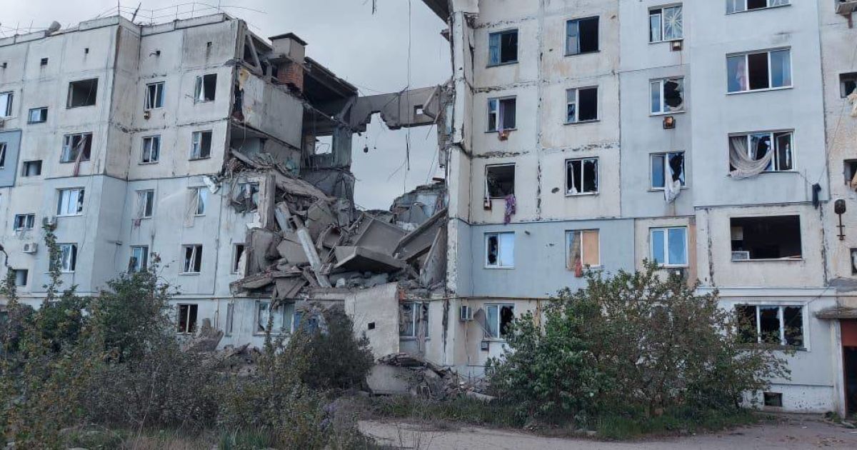Наслідки удару по Херсонщині авіабомбами