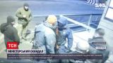 У заступника МВС стався конфлікт з правоохоронцями на в'їзді в Донецьку область | Новини України