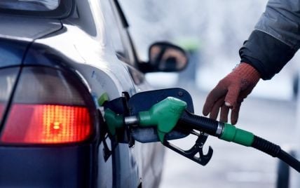На АЗС подешевели все виды топлива. Средние цены на 23 февраля
