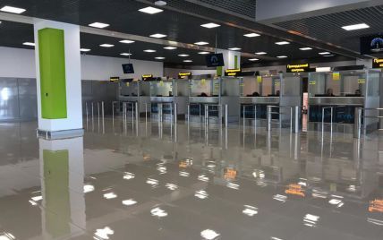 В аеропорту "Київ" відкрили розширений термінал із великим паркінгом