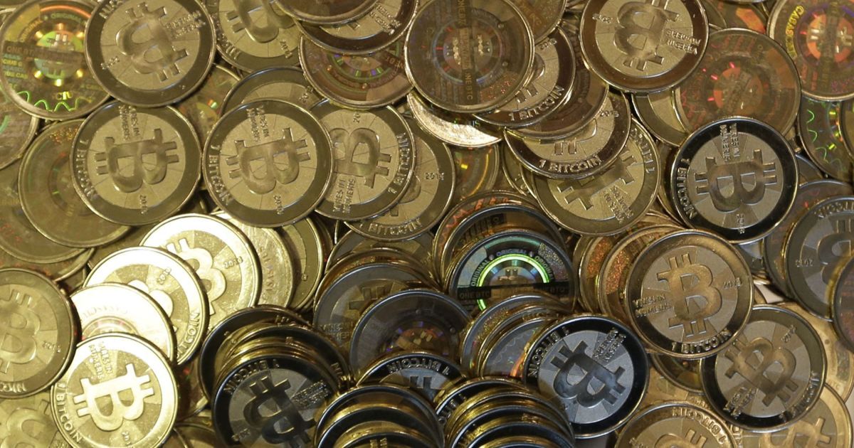 12 листопада 2020 року криптовалюта Bitcoin піднімається вище 16 тисяч доларів