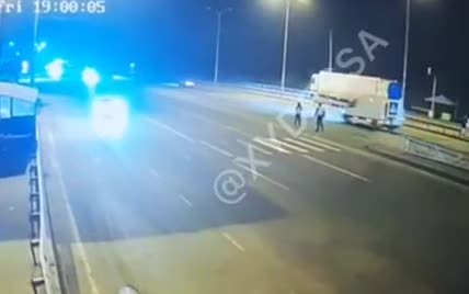 В Сети появилось видео момента смертельного ДТП с патрульным авто в Одесской области