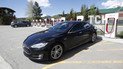 У Москві на дорозі двічі вибухнула Tesla на автопілоті