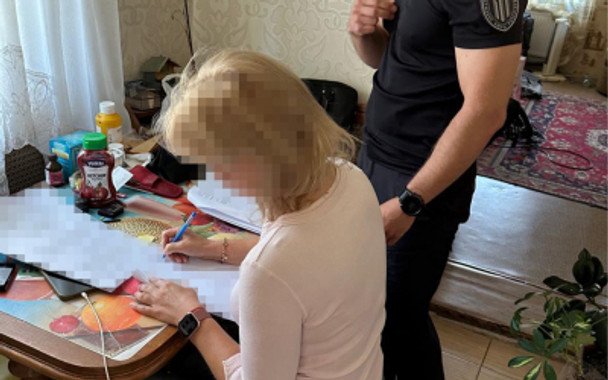 "Командировки" на курорты: как военная с Полтавщины забыла про службу, но не про зарплату