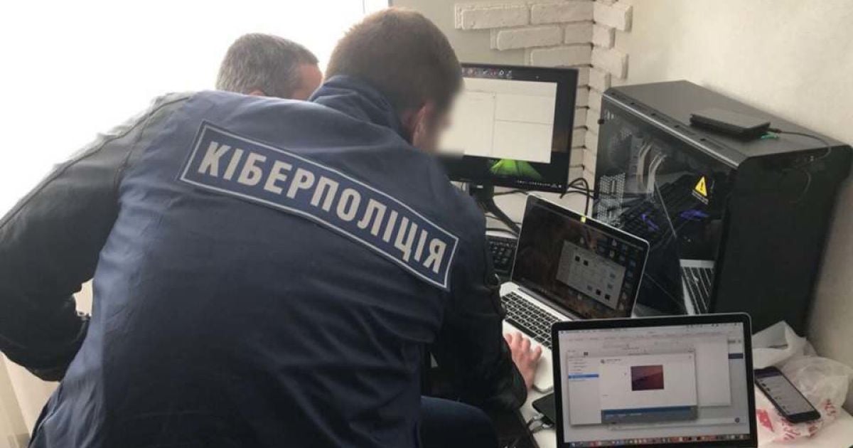 В Запорожье задержали фотографа детских праздников, который насиловал 2-летнюю девочку
