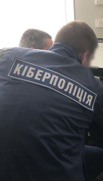 В Киеве задержали хакера, который похищал и сбывал данные банковских карт и личных документов