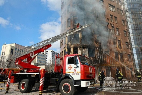 Наслідки ворожого удару по Харкову 2 квітня / © Олег Синєгубов
