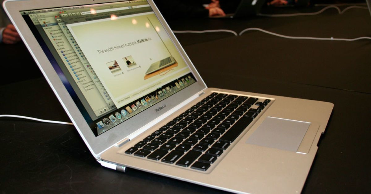 За лэптоп на Windows предусмотрена скидка в $ 200, за MacBook &mdash; $ 300.