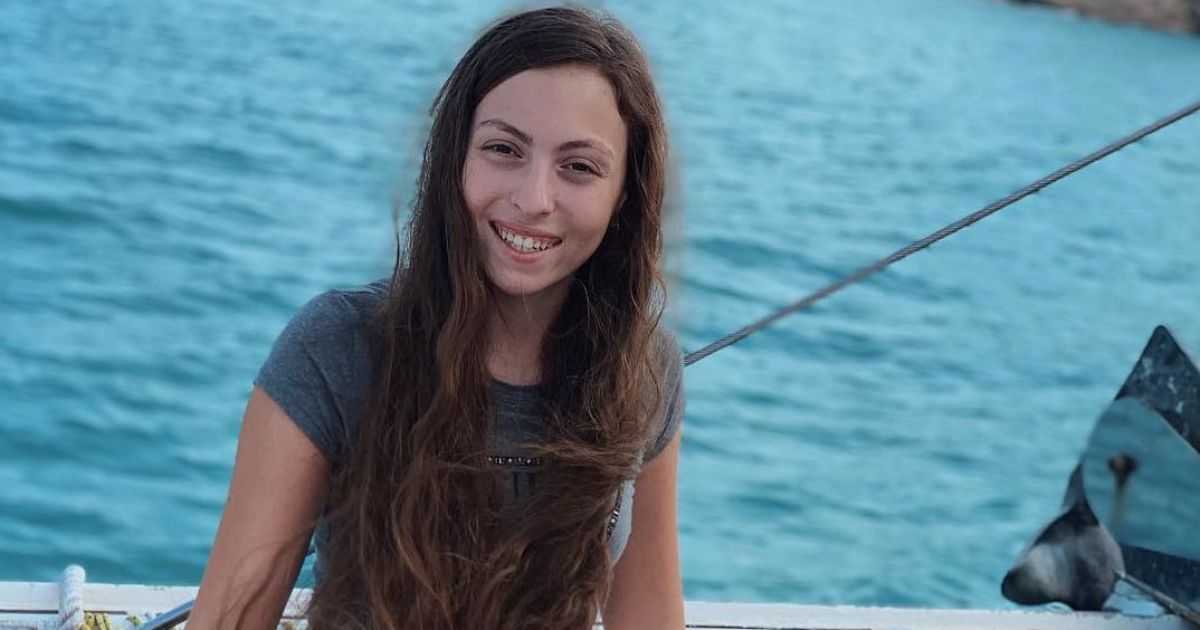 Схудла донька Полякової показала трюк на підвісному кільці