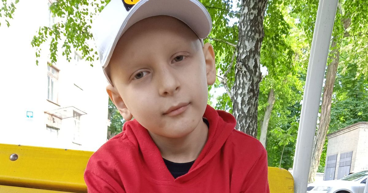 Даниэль бежал с семьей от войны, потерял от рака маму и сам вынужден преодолевать онкологию