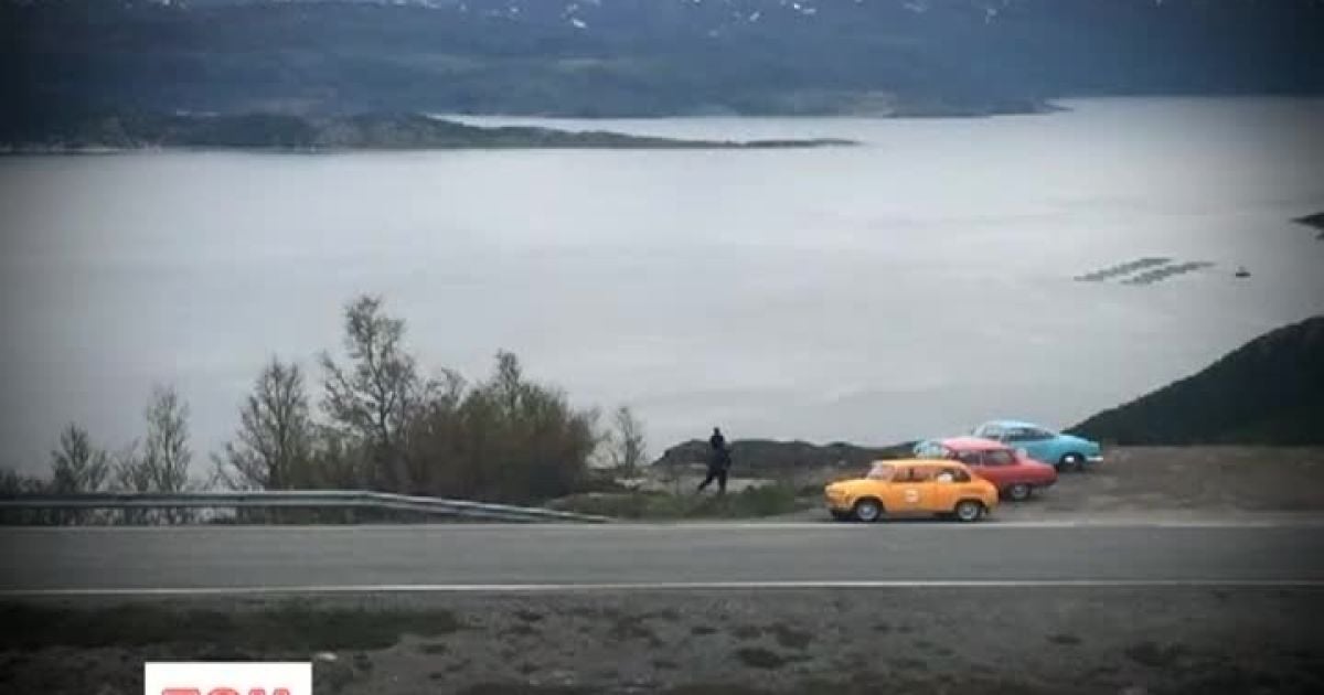 Автопробег посвятили юбилею "горбатого запорожца"