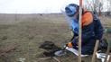 Бойовики біля Гнутового обстріляли українських піротехніків, які розміновували територію