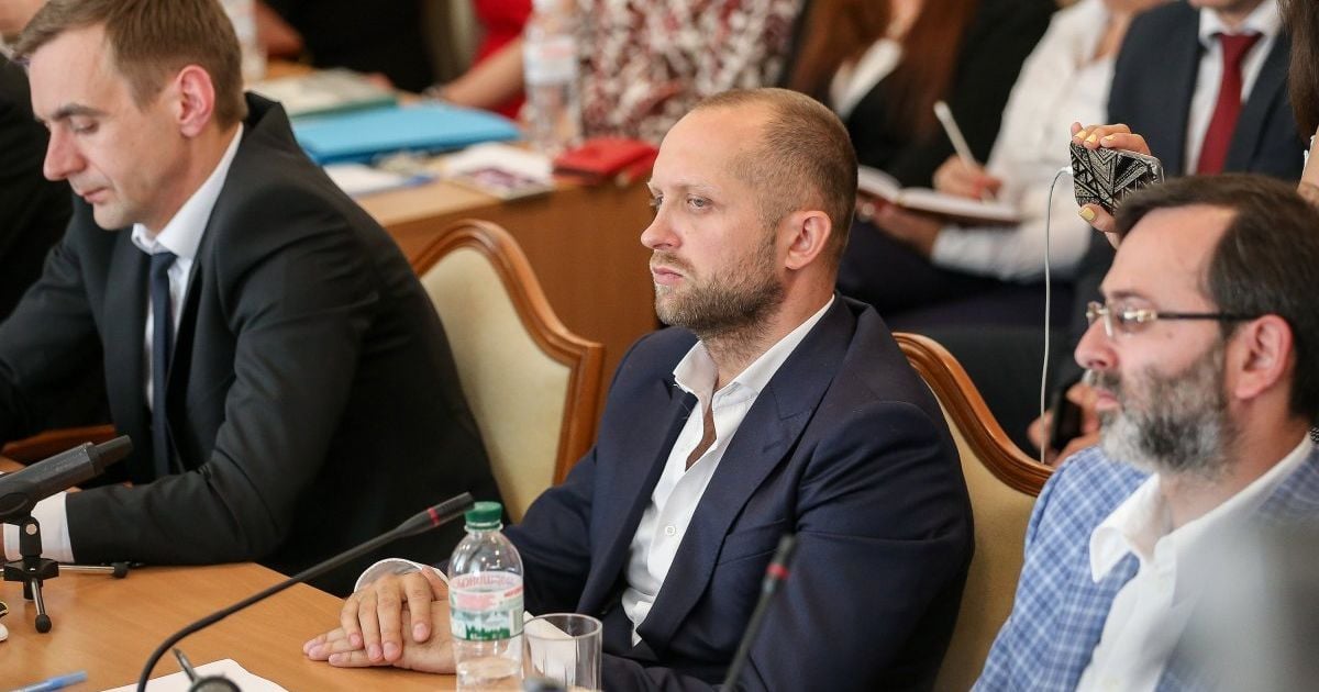 Поляков звинувачує НАБУ у незаконному прослуховуванні чиновників та стеженні