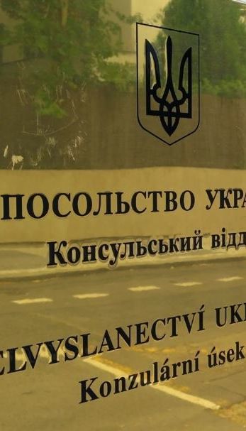 "Табори заробітчан" у Чехії: чому поліція десятками затримує українців та що кажуть у посольстві