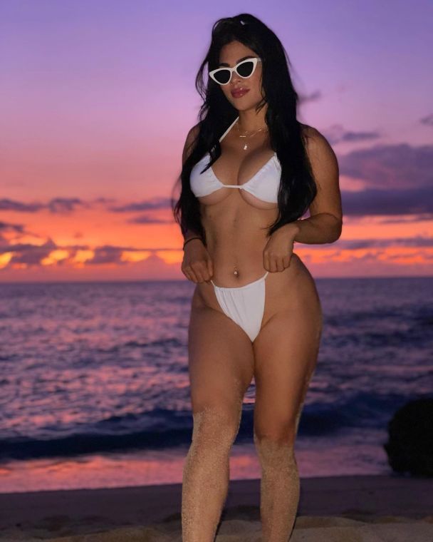  / © instagram.com/rachaelostovich