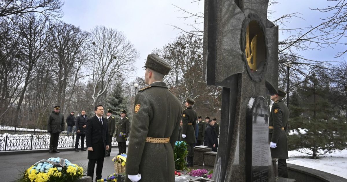 вшанування Бій під Крутами_5 / © Офис президента Украины