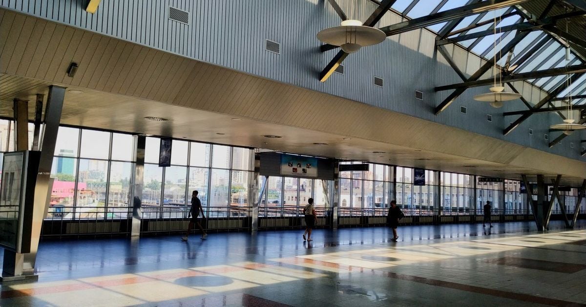 В Киеве "минировали" вокзалы: после проверки опасных предметов не нашли