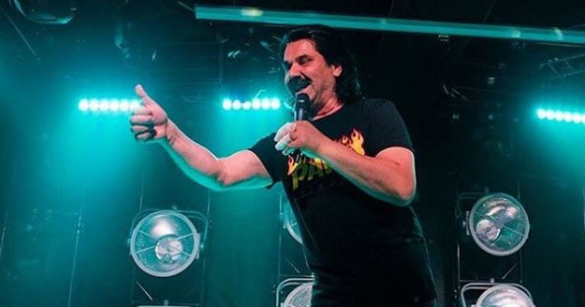 Гордый папа Павел Зибров показал дочь, которая стала бакалавром