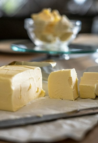 Как определить, что сливочное масло настоящее