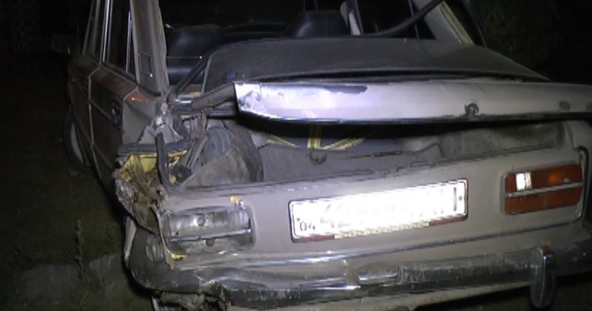 Водитель врезался в автомобиль и сбил пешеходов / © Пресс-служба ГАИ Днепропетровской области