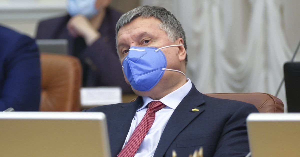 Аваков розкритикував Фокіна за слова про загальну амністію бойовикам на Донбасі