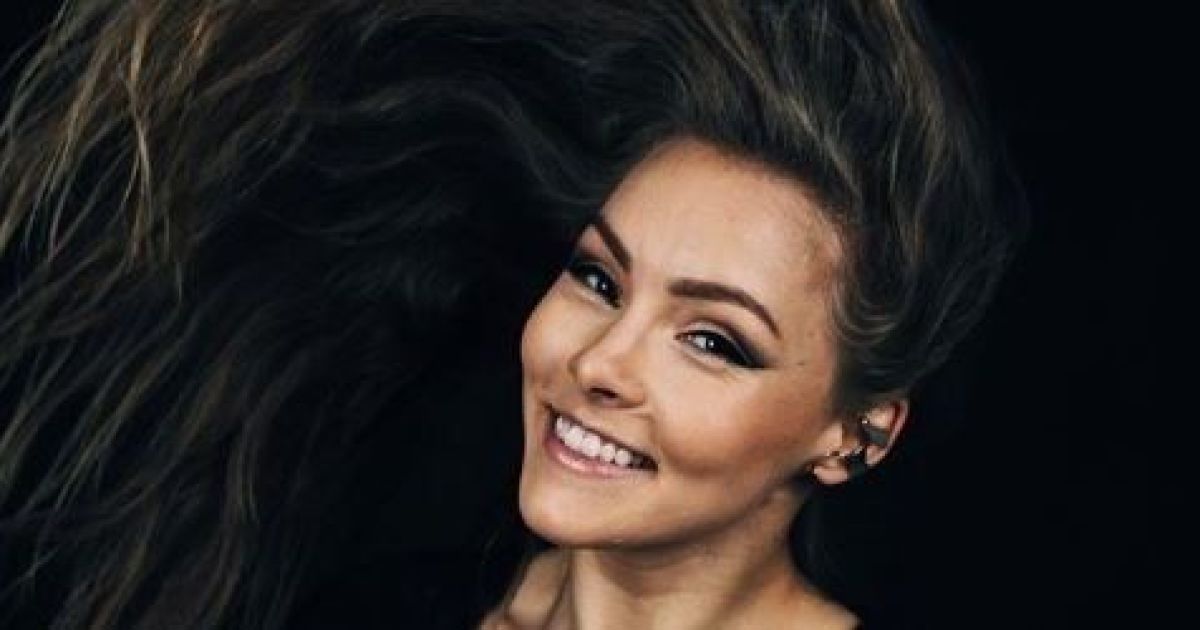 Вагітна Олена Шоптенко знялася у грайливій фотосесії та розповіла, де народжуватиме