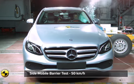 Новый Mercedes-Benz E-Class получил пять звезд от Euro NCAP (Видео)