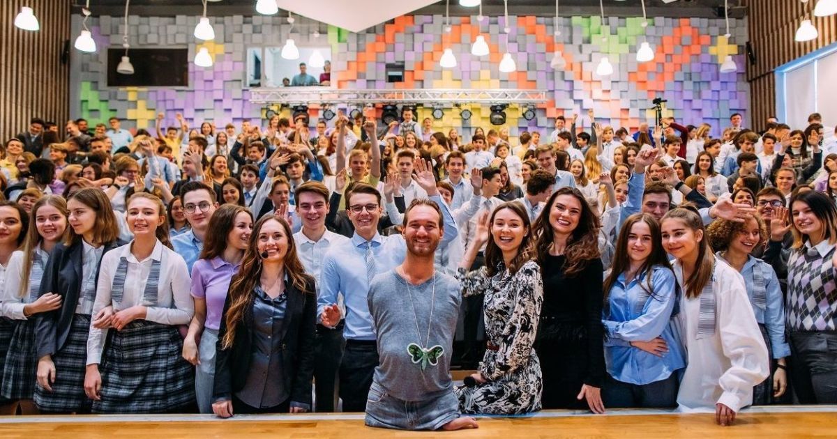 Найдорожчий лот зустріч з Ніком Вуйчичем був проданий за 150 000 грн