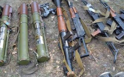 У боевиков кто-то похитил больше 200 единиц стрелкового оружия – Тымчук